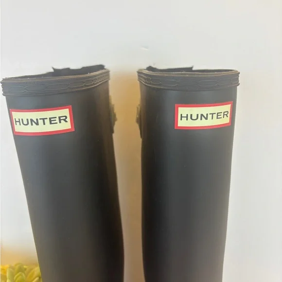 Hunter Black Rain Boots SIZE 8 tall retail $190 - Picture 4 of 14
